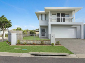 The White House Yamba